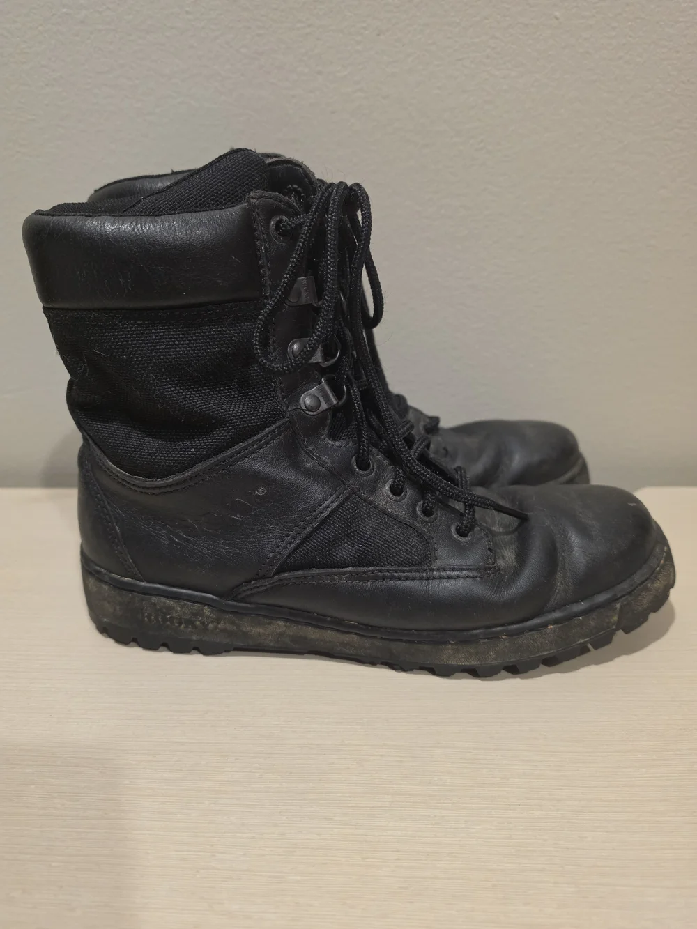 Vintage Rocky 911 Series Mens 8 W Wide Black Tactical Duty Combat Boots USA